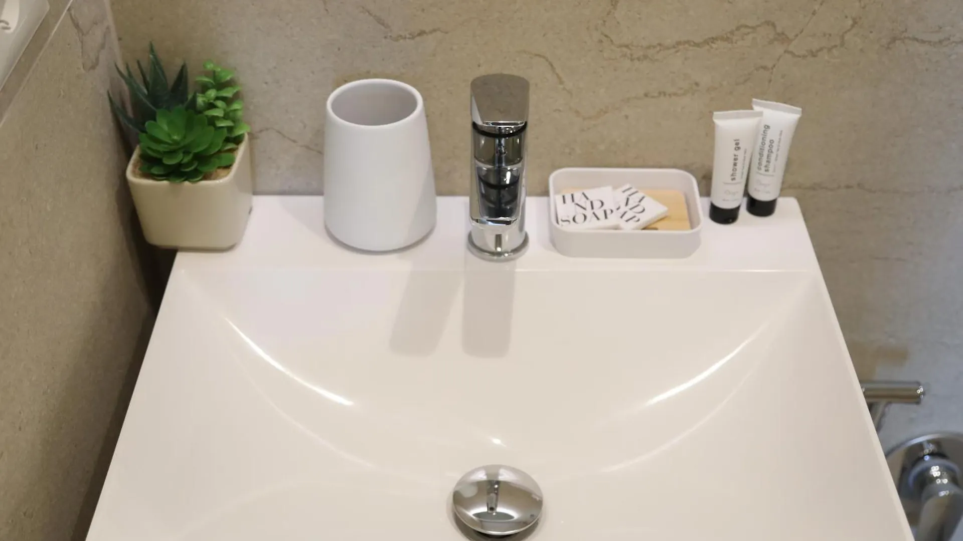 אוריקום Dadu Rooms