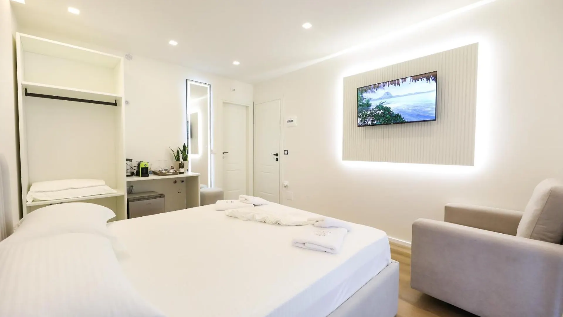 אוריקום Dadu Rooms בית נופש